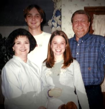 Julie Ann Parsons with her parents and brother Jim Parsons